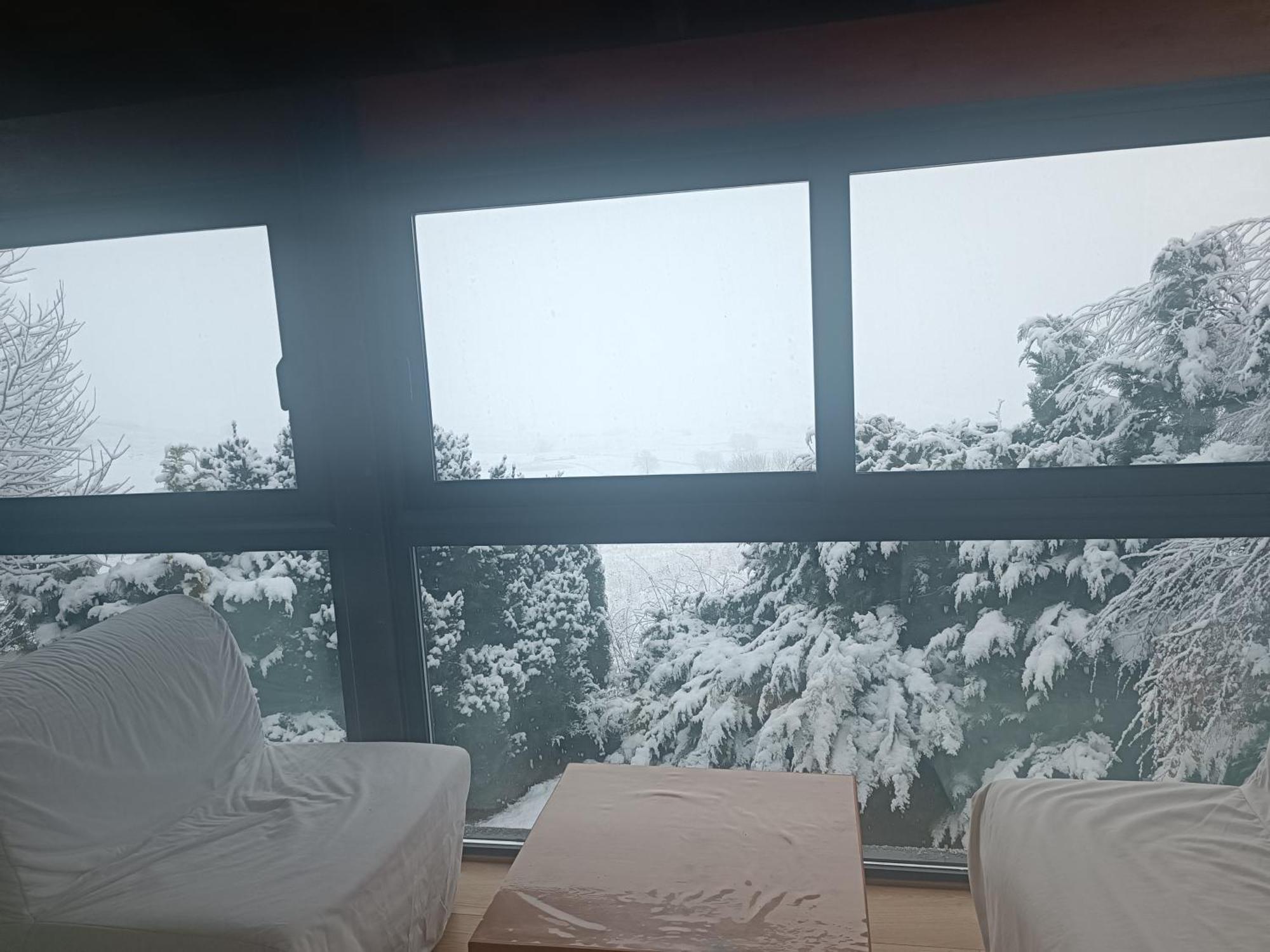 Chalet Pres Des Pistes Avec Vue Panoramique Angles Zewnętrze zdjęcie